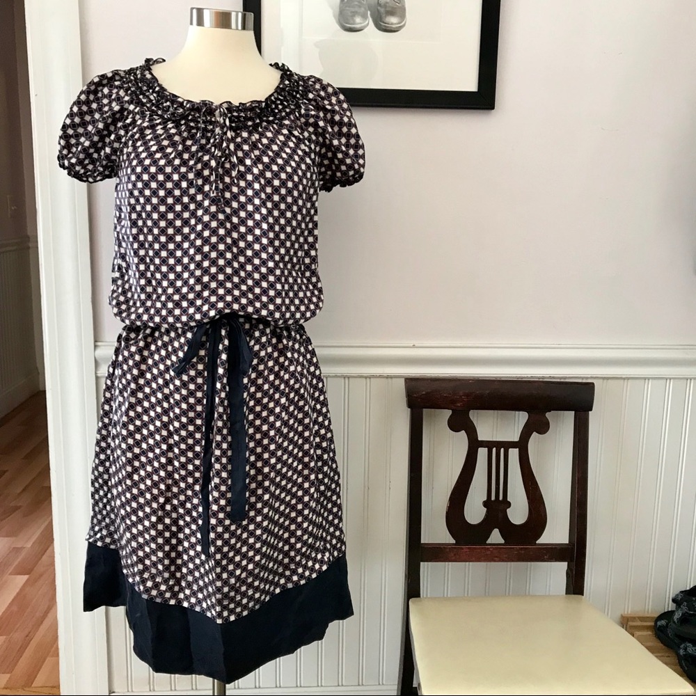 BCBG MaxAzria Geometric Print Silk Dress w/Sash T5 - Picture 1 of 8